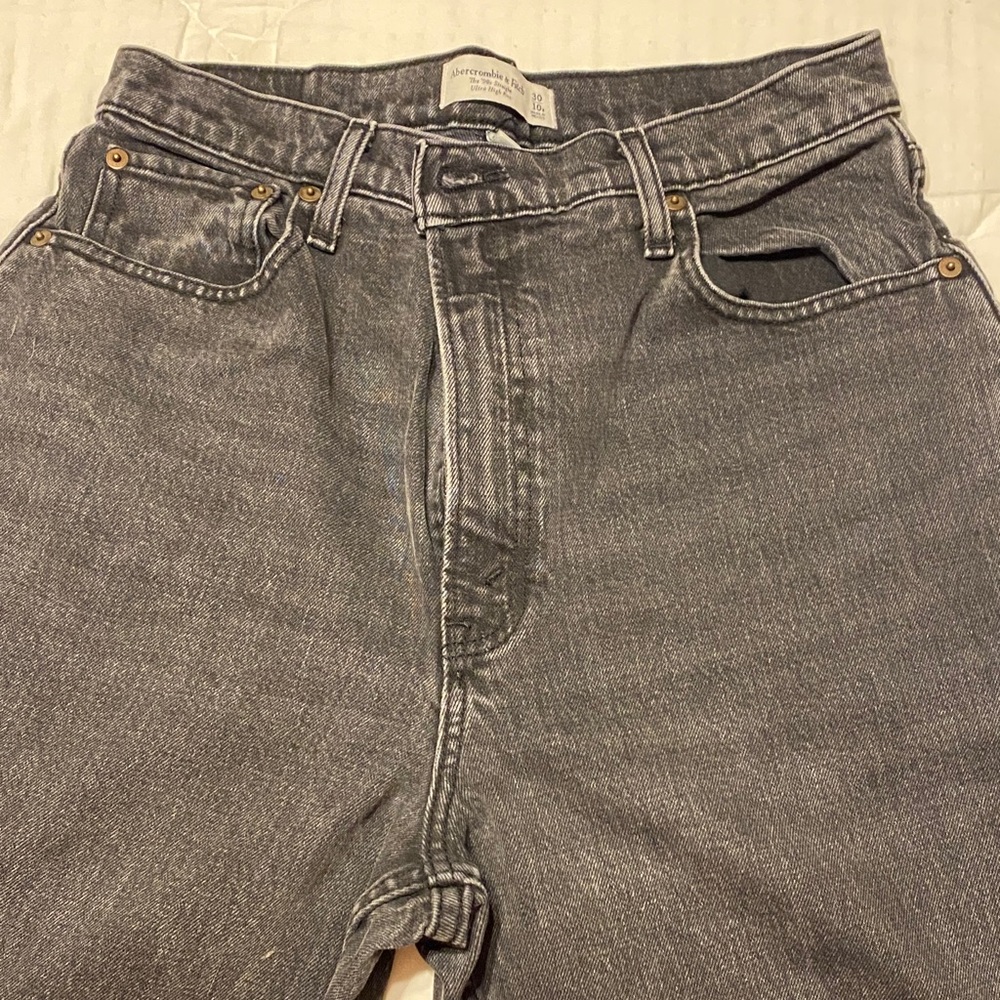 Abercrombie & Fitch Women’s Black Relaxed Jeans
